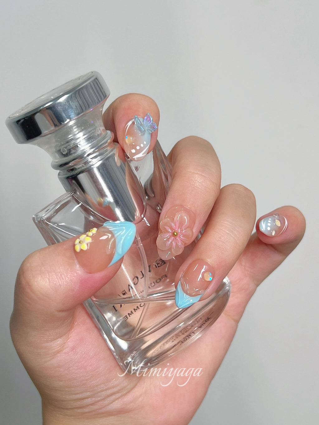 Dreamy 3D Floral & Butterfly