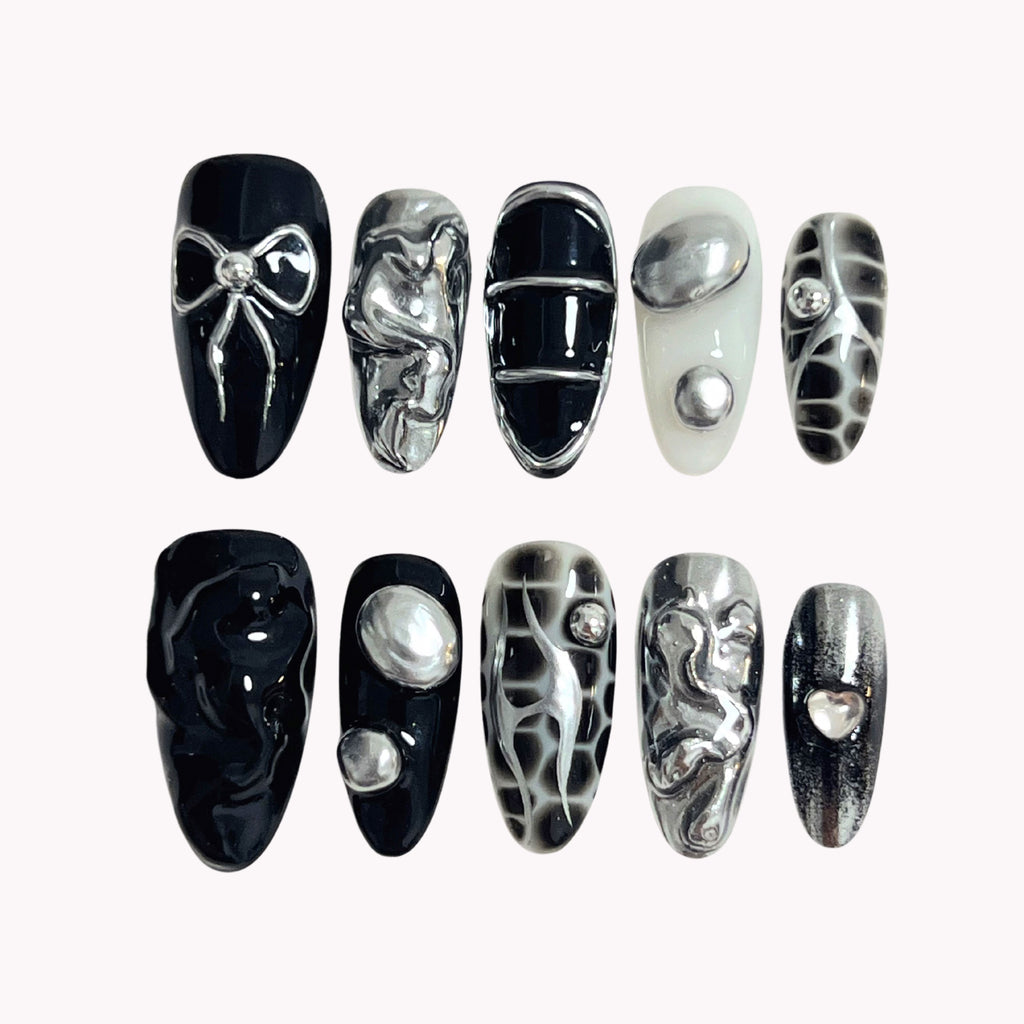 Monochrome Chaos