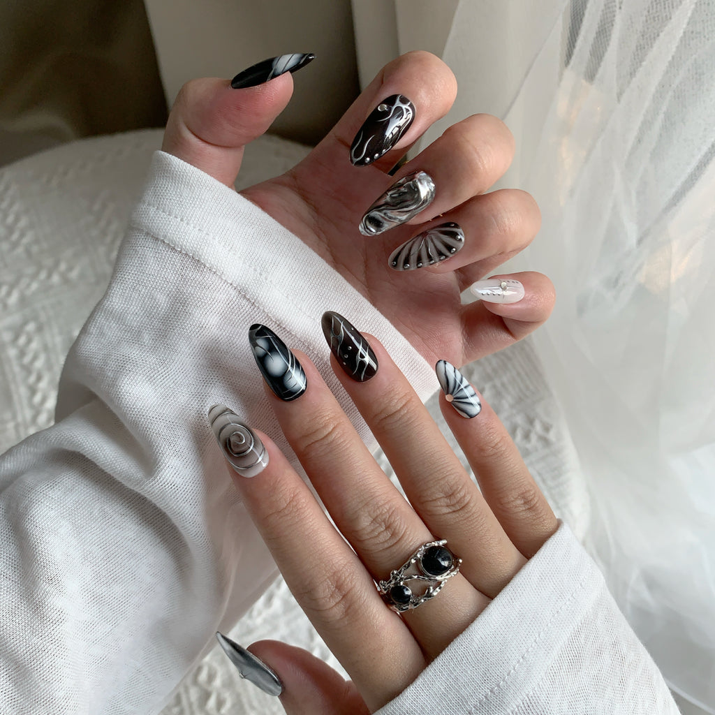 Black & White Metallic
